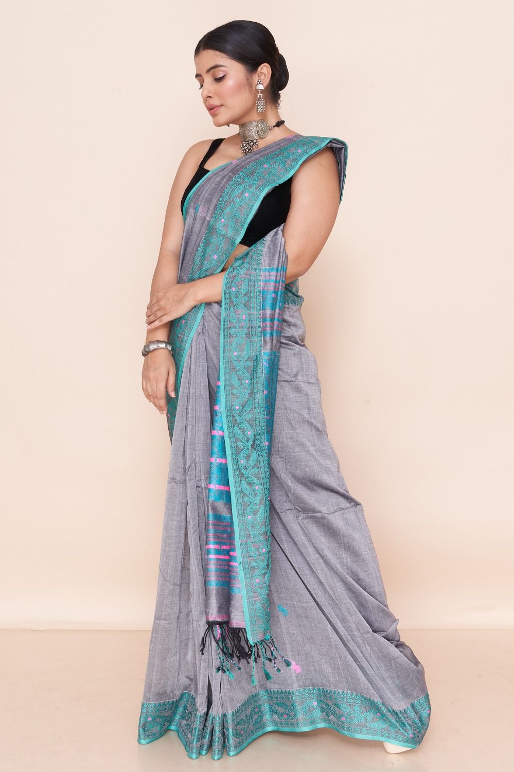 Pinkish Color Pure Handloom Silk Saree With Contrast Matching Pallu and Contrast Matching  Blouse (COD ON REUQEST)