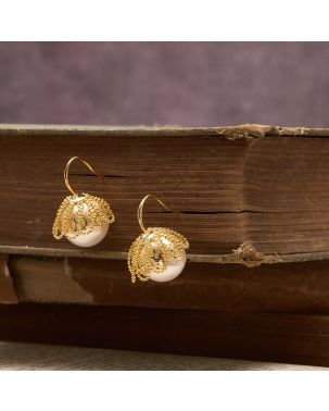 Golden Whisper Pearl Drops