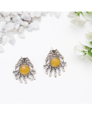 VINTAGE YELLOW STUD EARRING WITH BIRD MOTIF