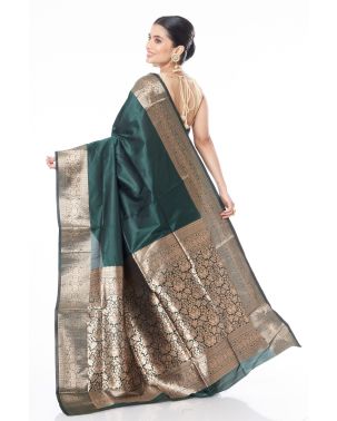 PLAIN BODY DEEP GREEN KATAN SILK WITH ZARI BORDER AND RICH PALLU & MATCHING BLOUSE PIECE