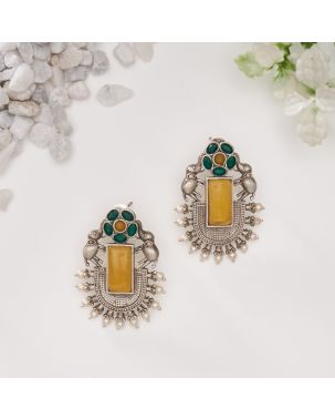 YELLOW & GREEN MONALISA STONE SETTING ELEPHANT PATTERN EARRING